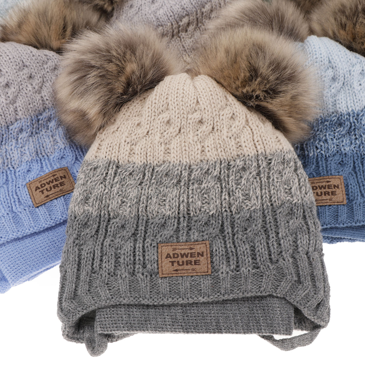 Czapka i szalik dla chłopca zimowy komplet, beżowy, z dwoma pomponami Platon