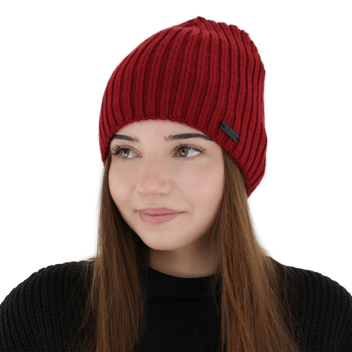 Czapka zimowa damska, bordowa, z wełną merino Soletta