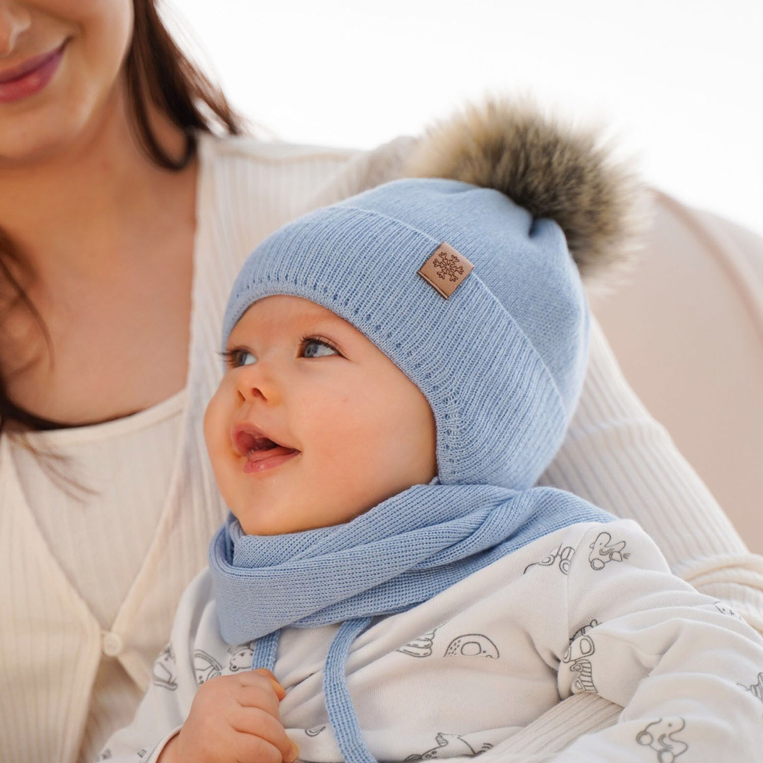 Czapka i szalik dla chłopca zimowy komplet, granatowy, z pomponem, z wełną merino, wiązany Rafael