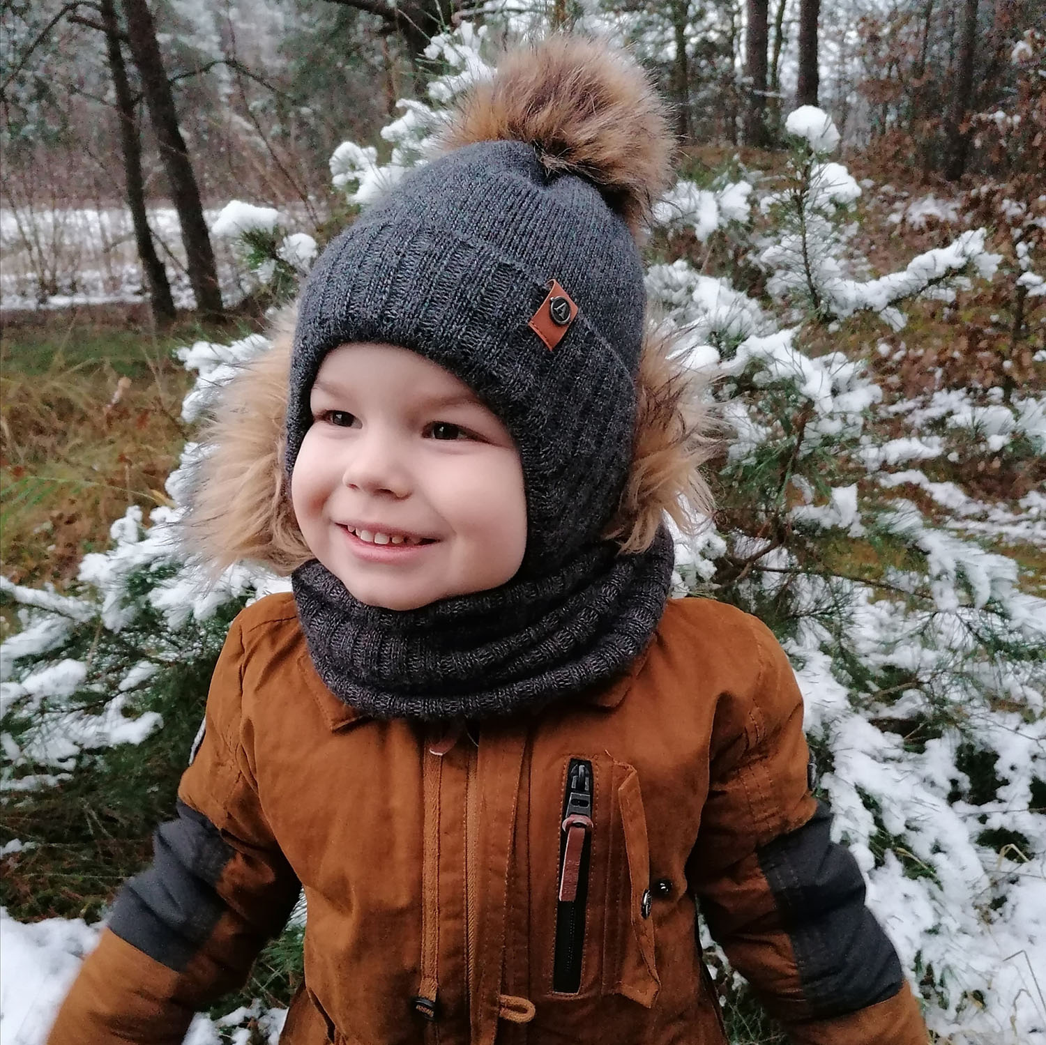 Czapka i komin dla chłopca zimowy komplet, ciemnoszary, wiązany Dominik
