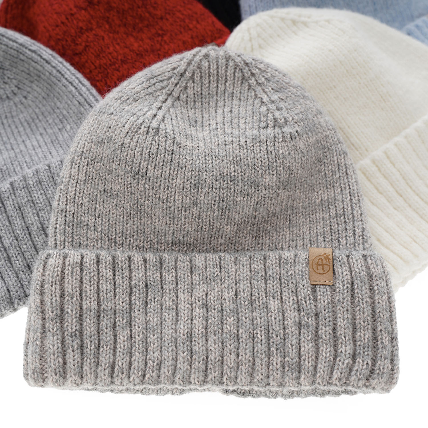 Czapka zimowa damska, różowa, z wełną merino Alvara