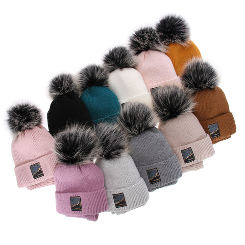 Czapka i komin dla dziewczynki zimowy komplet, czarny, z pomponem Sycylia