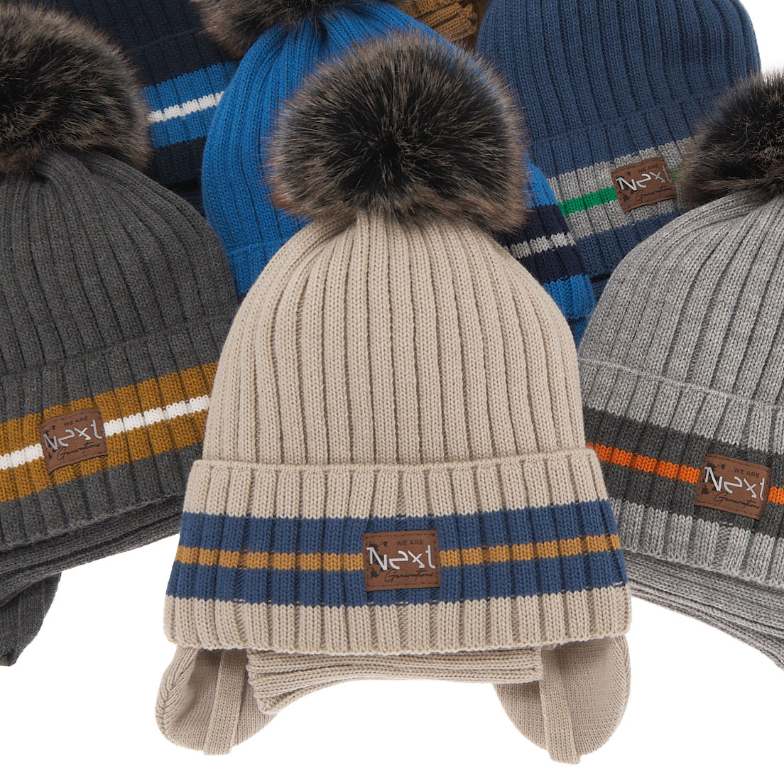 Czapka i komin dla chłopca zimowy komplet, granatowy, z pomponem Echo