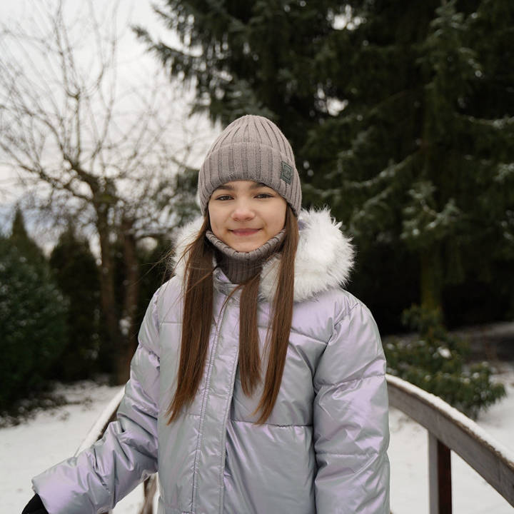 Komplet zimowy dla dziewczynki: czapka i komin szary Sula